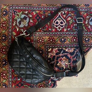 Basic Black Crossbody Fanny Pack